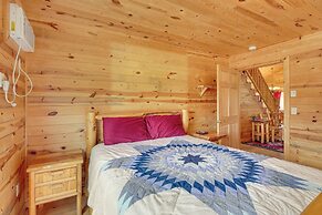 Deadwood Cabin w/ Foosball Table, Near Sanford Lab