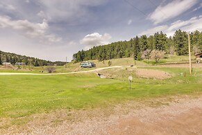 Deadwood Cabin w/ Foosball Table, Near Sanford Lab