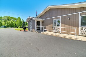 Outdoor Retreat in Atlanta Near Lakes & Trails!