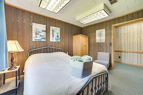 Outdoor Retreat in Atlanta Near Lakes & Trails!