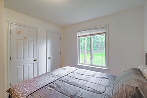 Linden Family Home w/ Yard < 5 Mi to Wineries!