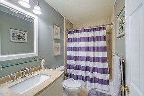 Linden Family Home w/ Yard < 5 Mi to Wineries!