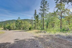 Hiking Trail On-site: Mtn-view Eagle Point Retreat