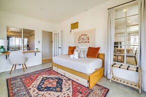 Secluded Home w/ Hot Tub - Near Joshua Tree Park!