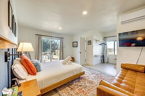 Secluded Home w/ Hot Tub - Near Joshua Tree Park!