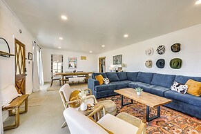 Secluded Home w/ Hot Tub - Near Joshua Tree Park!