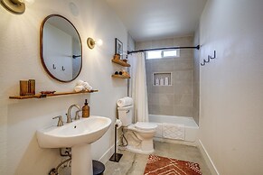 Secluded Home w/ Hot Tub - Near Joshua Tree Park!