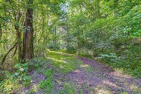 Secluded Vacation Rental Bordering Creek!