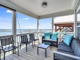 Shore Better Than Work 4 Bedroom Home by RedAwning
