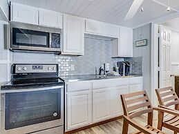 Shore Better Than Work 4 Bedroom Home by RedAwning