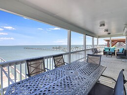 Shore Better Than Work 4 Bedroom Home by RedAwning