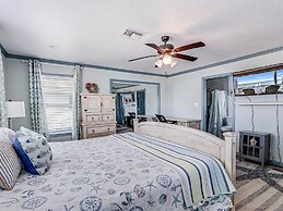 Shore Better Than Work 4 Bedroom Home by RedAwning