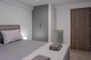 Brand New Pagrati Apt Modern Comfort