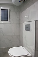 Brand New Pagrati Apt Modern Comfort