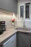 Brand New Pagrati Apt Modern Comfort