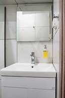 Pagrati Studio New Chic and Central