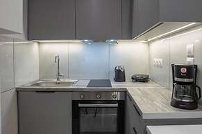 Pagrati Studio New Chic and Central