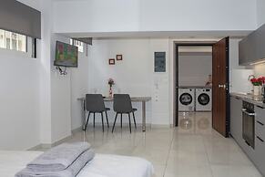 New Pagrati Studio Modern & Cozy