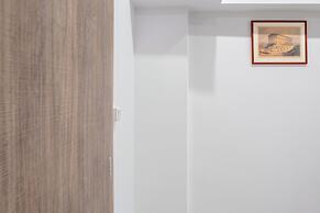 New Pagrati Studio Modern & Cozy