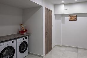 New Pagrati Studio Modern & Cozy