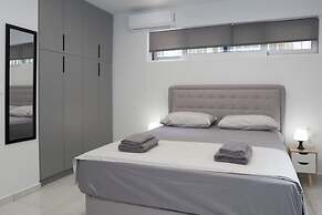 New Pagrati Studio Modern & Cozy