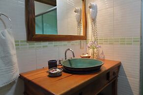 Pousada Candeias Ltda