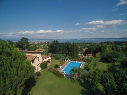 Daller Bianca con piscina