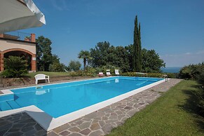 Daller Bianca con piscina