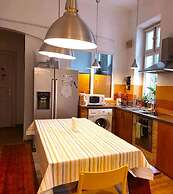 GoodMo Budapest Smart Rooms