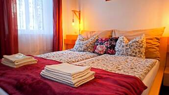 GoodMo Budapest Smart Rooms