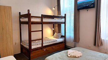 GoodMo Budapest Smart Rooms