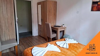 GoodMo Budapest Smart Rooms