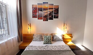 GoodMo Budapest Smart Rooms