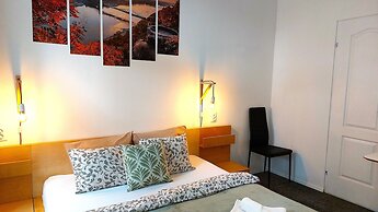 GoodMo Budapest Smart Rooms