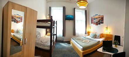GoodMo Budapest Smart Rooms