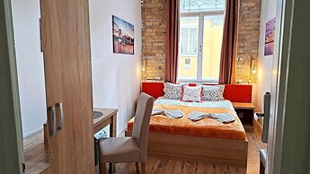 GoodMo Budapest Smart Rooms