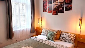 GoodMo Budapest Smart Rooms