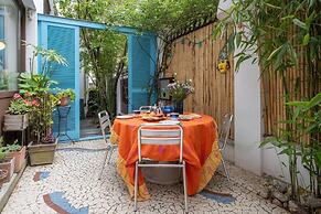 Stunning Architect House with courtyard