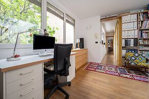 Stunning Architect House with courtyard