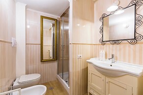 Design Apartment at Spaccanapoli