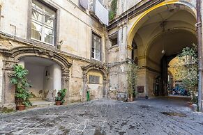 Design Apartment at Spaccanapoli