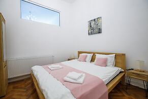 Mira Central Residence