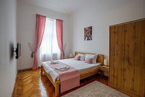 Mira Central Residence