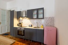 Mira Central Residence