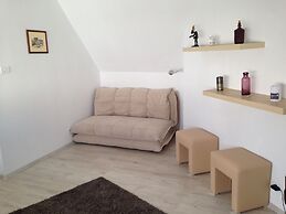 Modern Apartment Escape