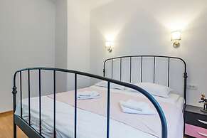 Modern Apartment Escape