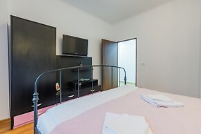 Modern Apartment Escape