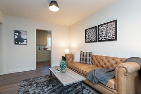 Wonderful 2-BR Apt Near Dodger