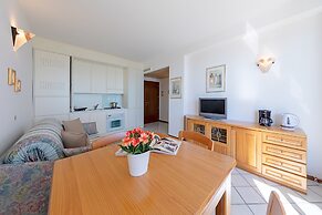 Ferrari 13 Apartment by Wonderful Italy