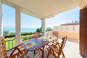 Ferrari 13 Apartment by Wonderful Italy